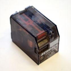 MR 301012 12V DC dugaszolható relé